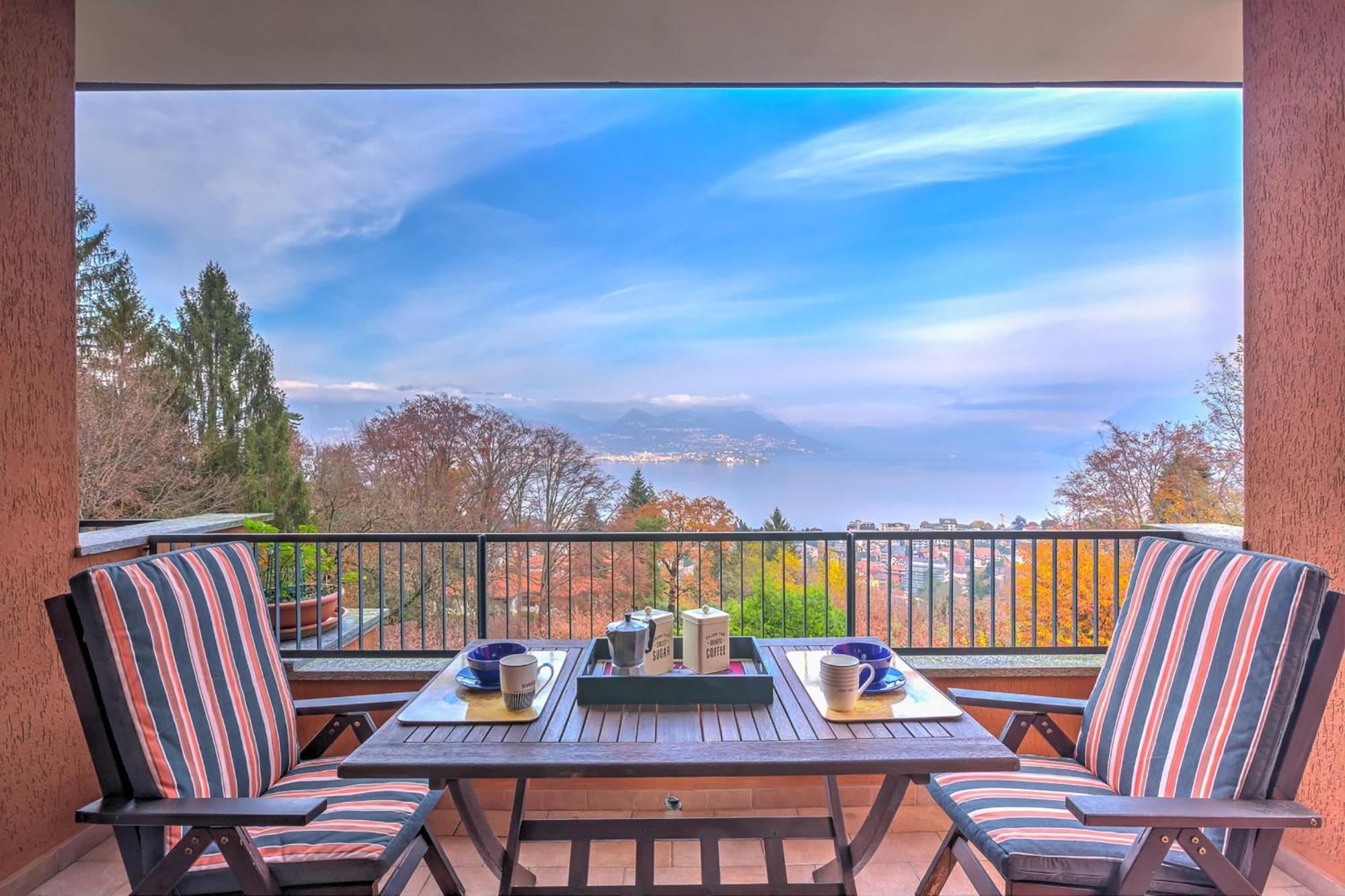 La Bellavista Penthouse Stresa Exterior photo