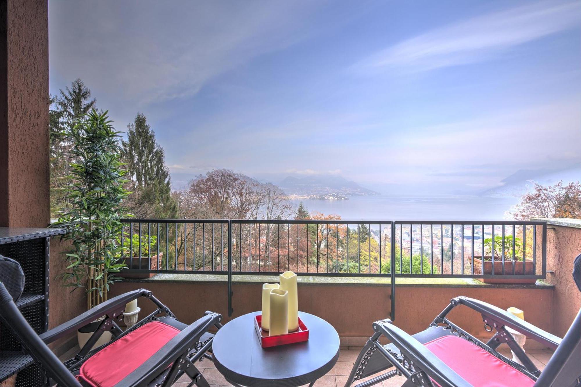 La Bellavista Penthouse Stresa Exterior photo
