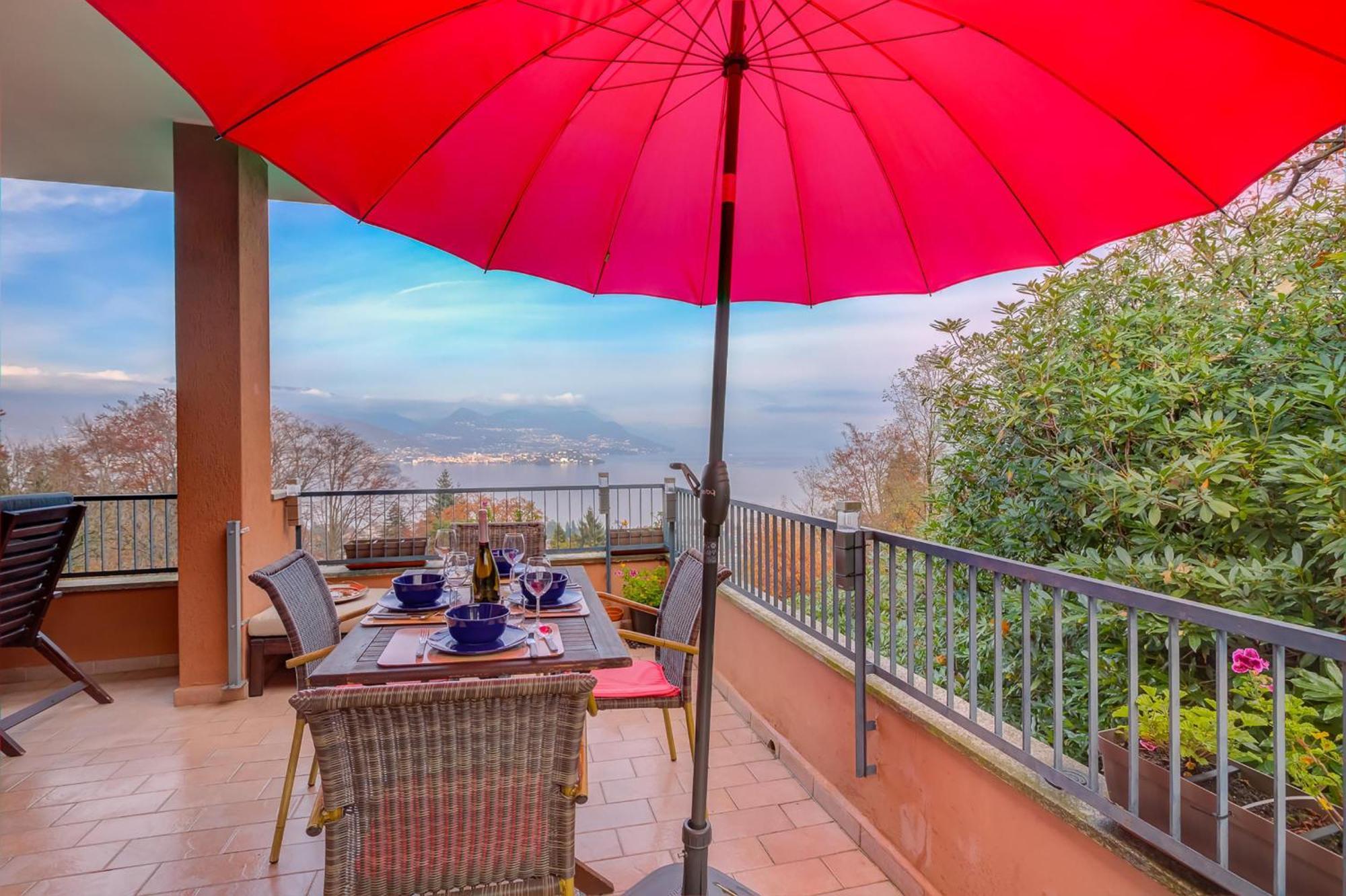 La Bellavista Penthouse Stresa Exterior photo